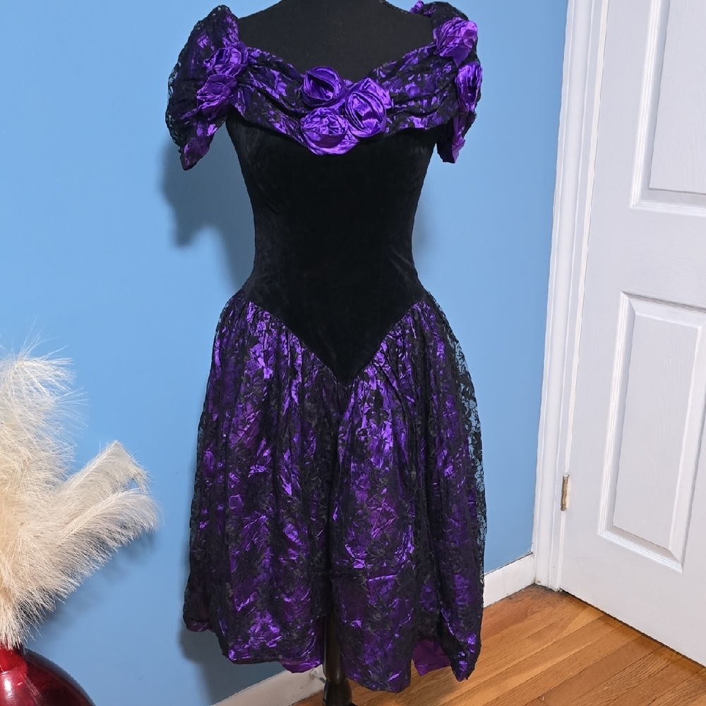 Vintage-Inspired Purple and Black Off-Shoulder Dress